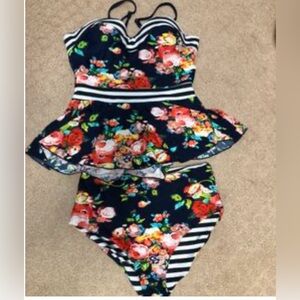 RAD swim Breanne Floral Peplum Women's size small 2 pcs swimsuit Size Small.